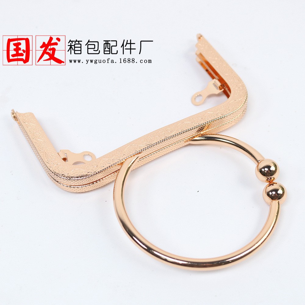 Nuevo producto: agujero de tornillo de 12.5cm cintura cóncava en relieve pulsera en forma de O oro brazalete creativo bolso de mano