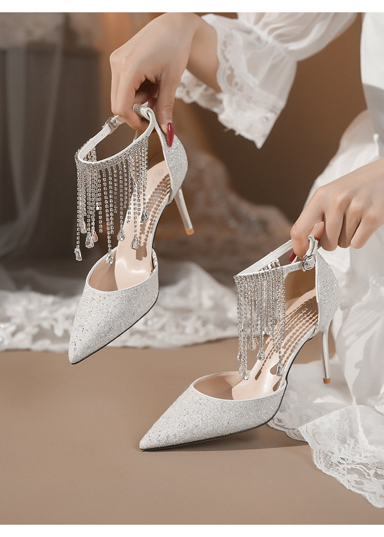Witte stiletto high heels voor dames met strass kettingband_voghion.com