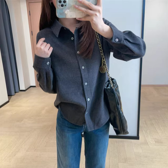 Practical and Stylish Merino Wool Warm Thick Layered Collared Long-Sleeve Shirt for Women, New Autumn and Winter Model, Versatile for Commuting Practical and Stylish Merino Wool Warm Thick Layered Collared Long-Sleeve Shirt for Women, New Autumn and Winter Model, Versatile for Commuting
