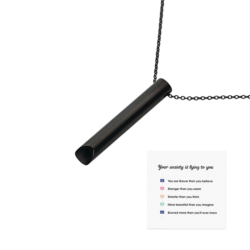 Transfronterizo de venta caliente de acero inoxidable de vacío plateado silbato collar de meditación de alivio de la meditación de meditación tridimensional ajuste de respiración colgante