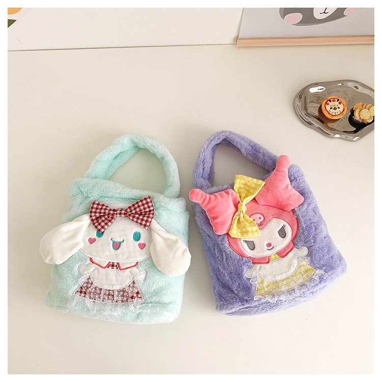 Trendy children's plush bags are in fashion and popularity. Winter children's plush bucket bags, handbags, cartoon little animals, girls' street style undefined