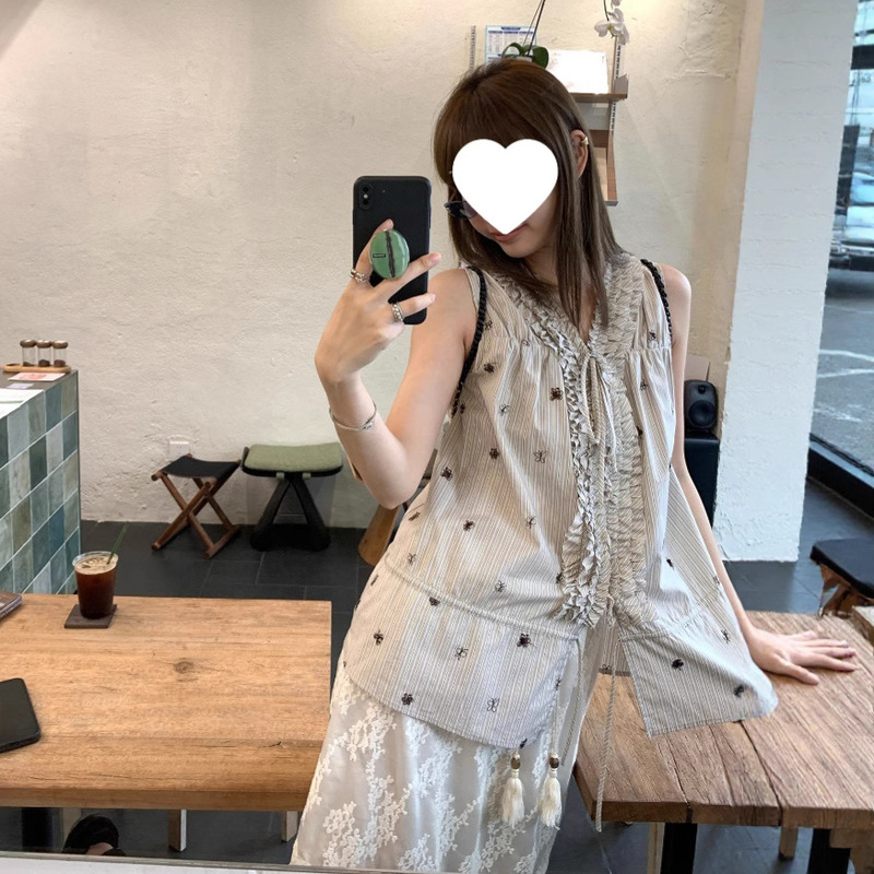 【13】.Designed Heavy-Duty Small Butterfly Embroider Stripesd Edge Design Sleeveless Shirt Top for Women