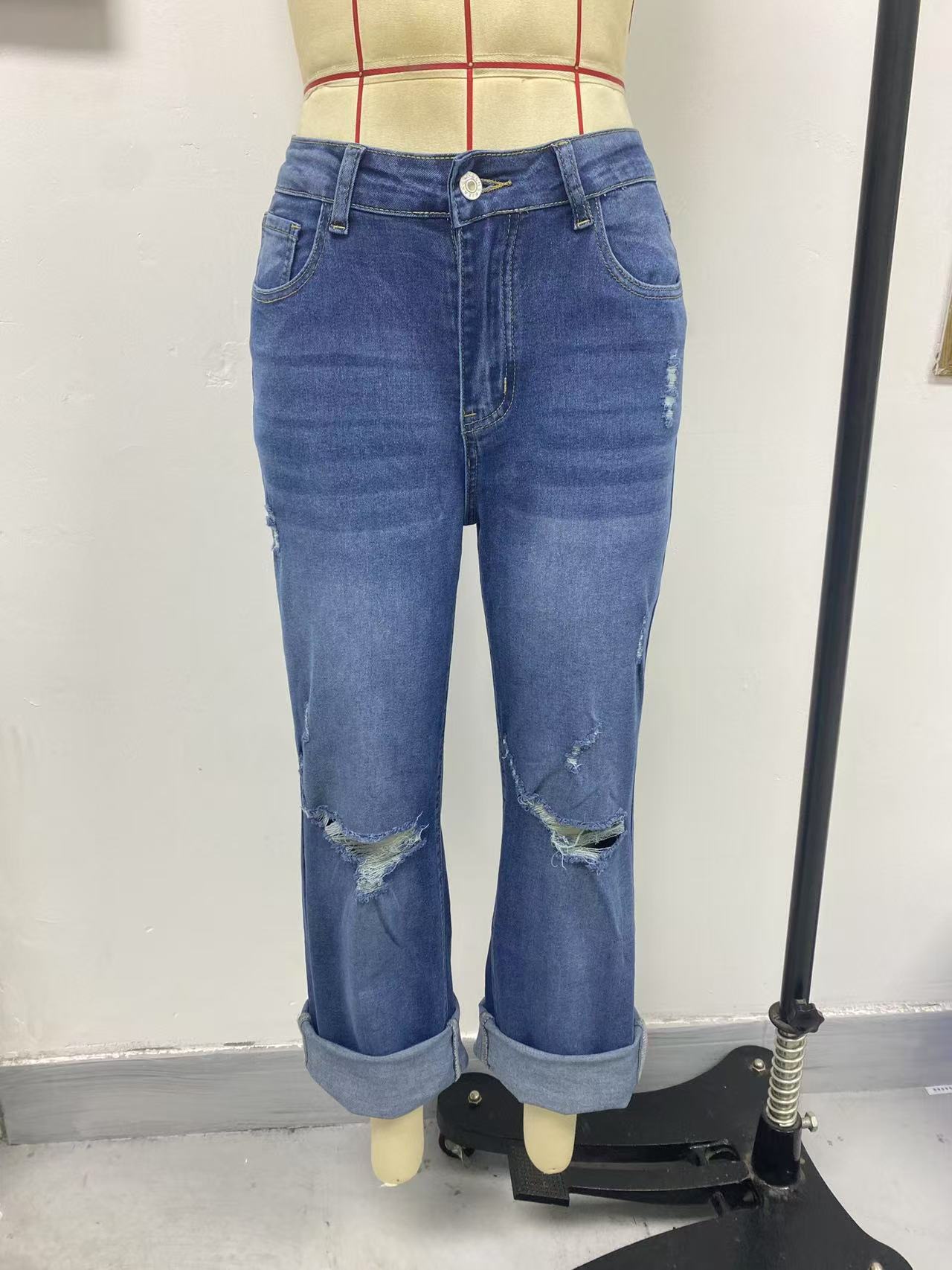 Women's Mid-Rise Straight Leg Jeans - Comfortable Distressed Denim Pants With Sandwashed Finish For Casual & Streetwear_ecoleips.com
