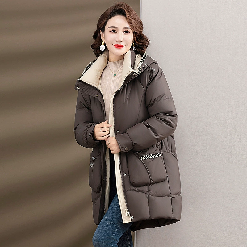 Новая мама среднего возраста пуховик женский средний и длинный модный большой размер с капюшоном зимний средний и пожилой теплый темперамент куртка