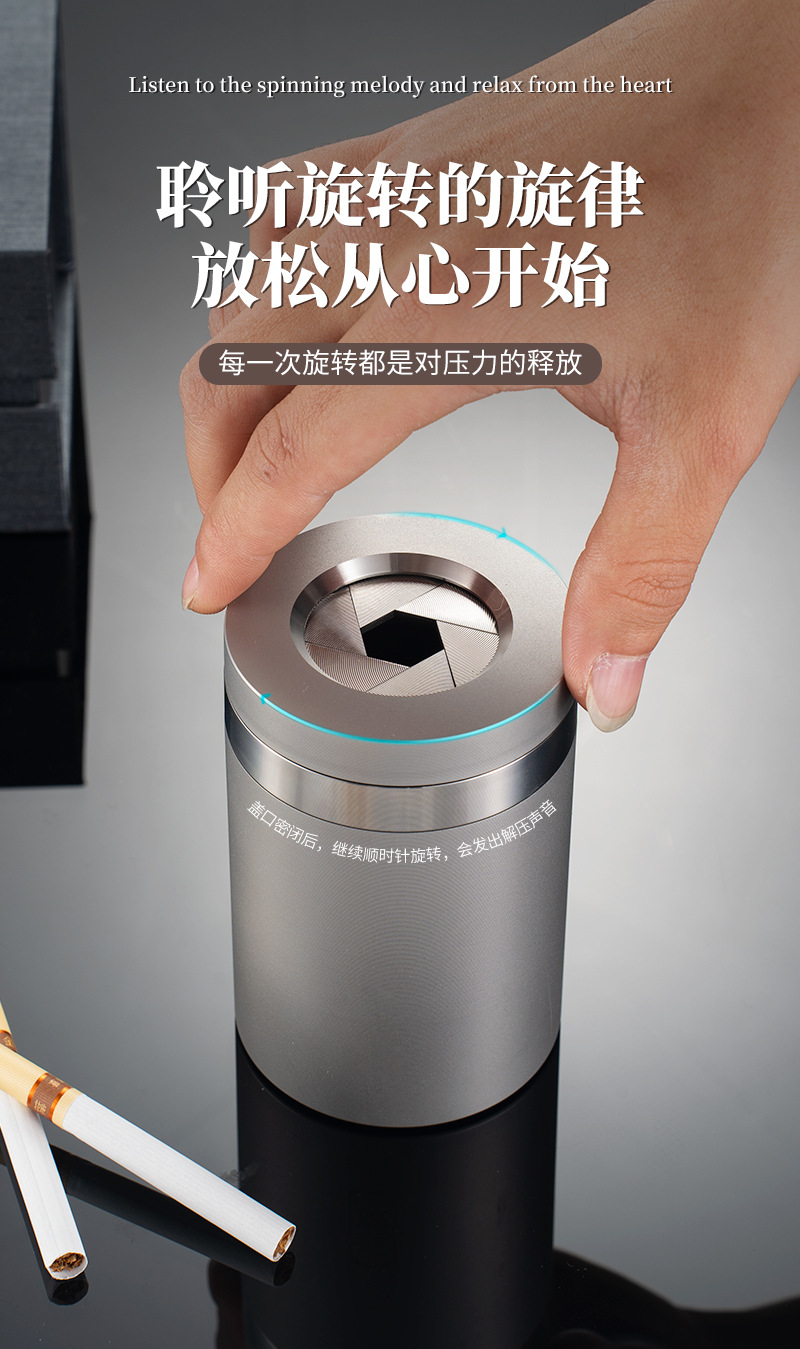 Car-Mounted Ashtray with Lid, Stress-Relief, Stylish, Trendy, Stainless Steel, Anti-Flying Ash, Suitable for In-Car Business Gifts