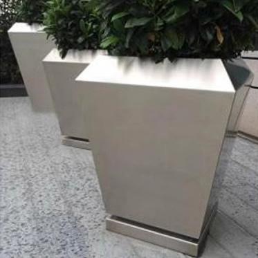 Caja de flores de acero inoxidable al aire libre combinación de cama de flores móvil divisoria de péndulo exterior departamento de ventas valla municipal caja de plantación de tanque de flores