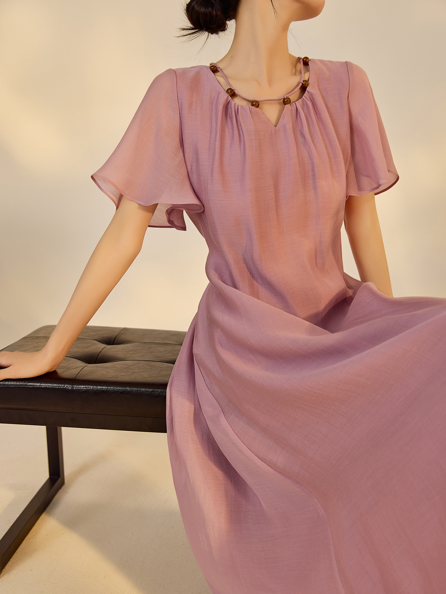Đầm maxi nữ thắt eo tay lá sen chất Tencel phong cách dân tộc — Taro màu tím