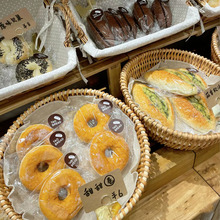 手工编织柳条收纳筐超市展示篮桌面零食面包篮点心篮水果框早餐篮