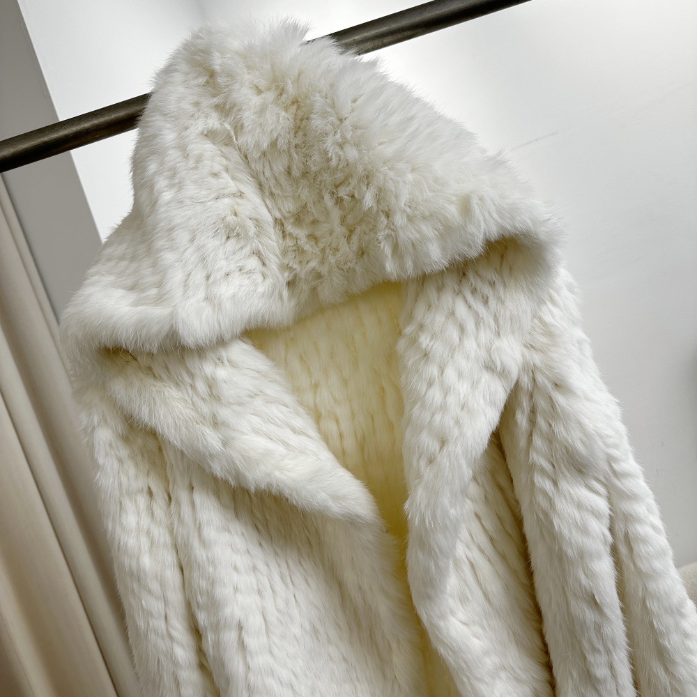 Abbigliamento da donna Nuovo autunno e inverno Criptato ispessito fatto a mano a doppia faccia tessuto con cappuccio corto in pelliccia di coniglio per le donne stile giovane_voghion.com