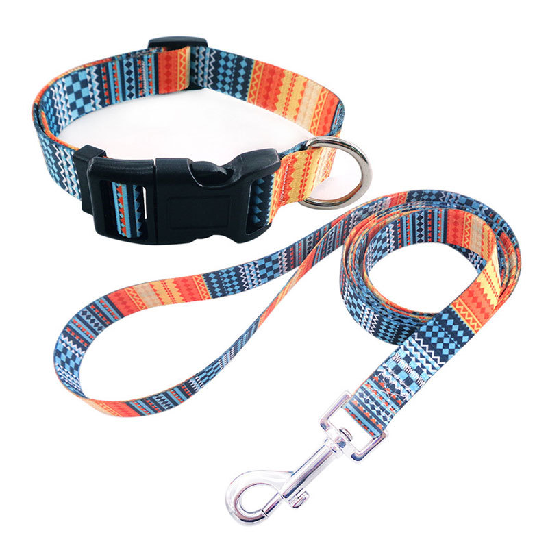 Fuente fabricante de perros de mascotas collar de cuerda de tracción conjunto de perros de tamaño pequeño y medio collar de mascotas perros de gato collar de cuerda de tracción