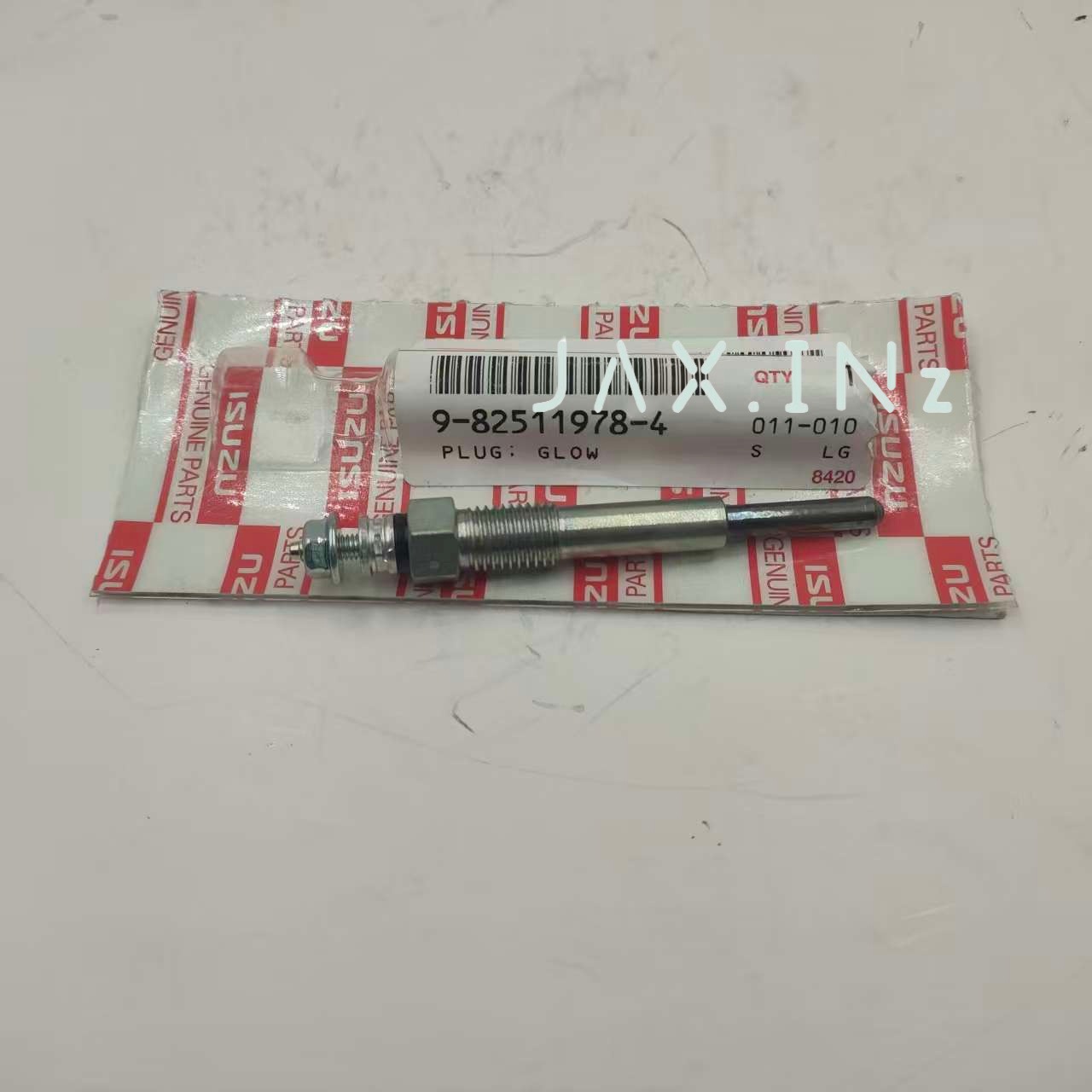 Isuzu C240 Engine Original Glow Plug 9-82511978-4 for Construction Machinery Forklifts and Excavators
