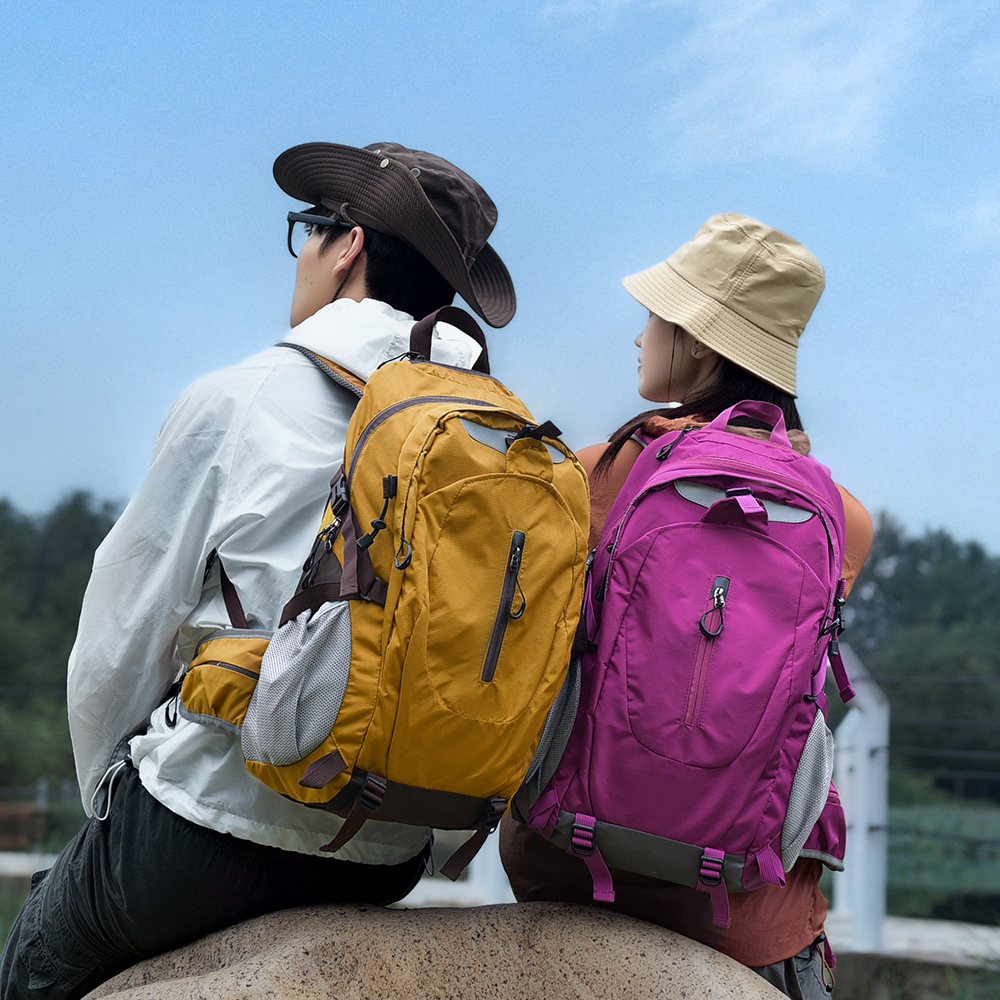 Men's And Women's Large Capacity Mountaineering Backpack Lightweight Outdoor Hiking Sports Bag Simple Travel Crossbody Bag For Camping_voghion.com