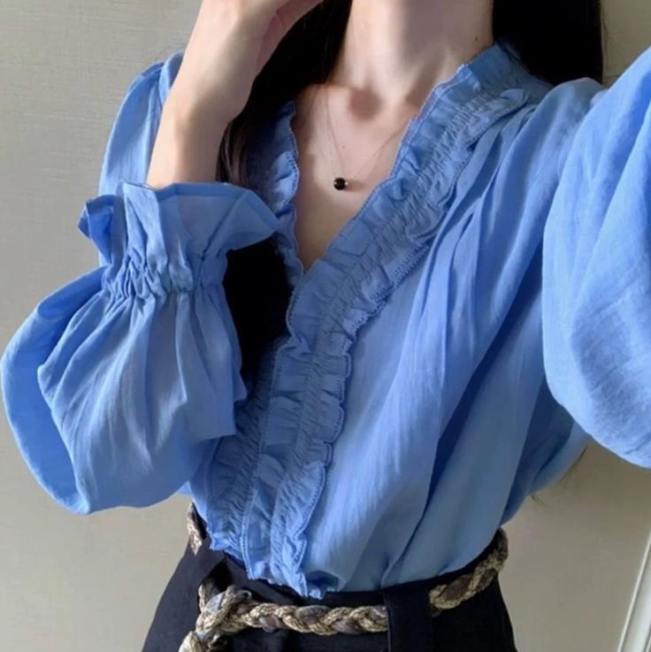 Blue ruffled long-sleeve shirt for women, new autumn style, loose and slimming bell-sleeve top Blue ruffled long-sleeve shirt for women, new autumn style, loose and slimming bell-sleeve top
