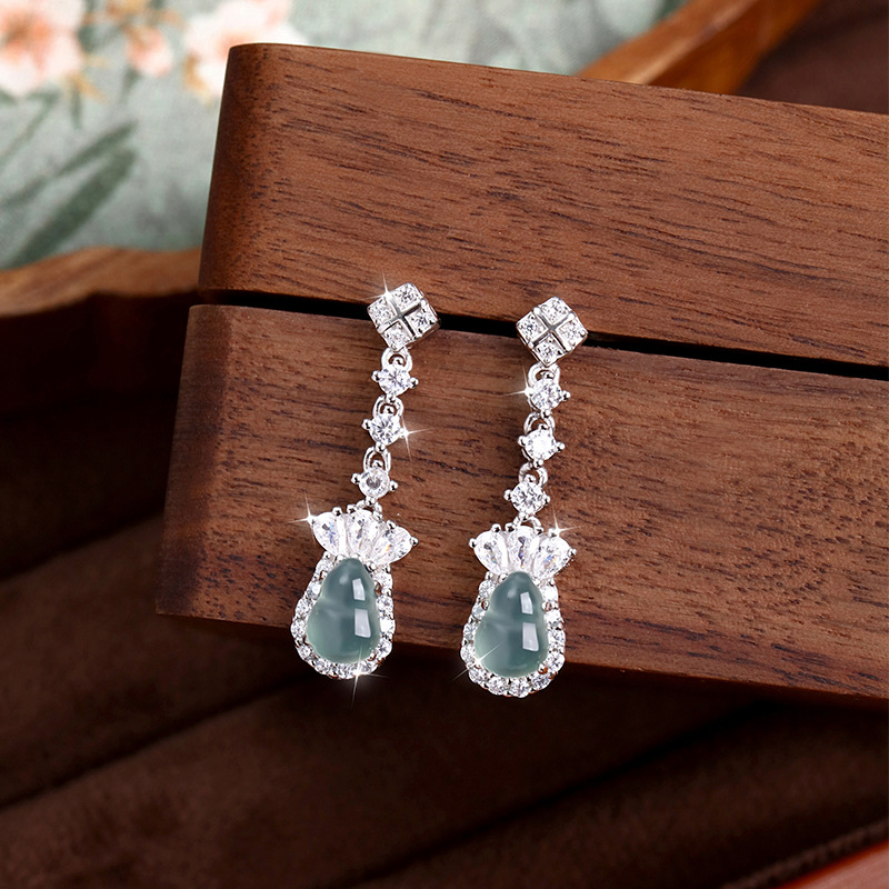 EH0049-Pendientes de jade de agua azul