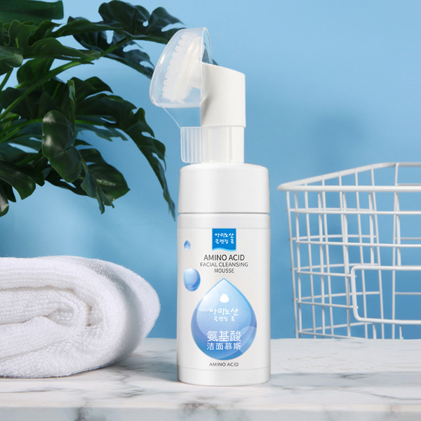Cleansing milk amino acid based