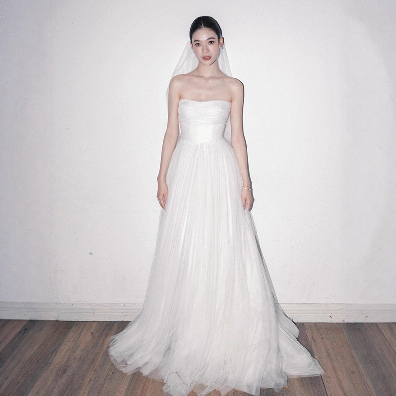 Forest-Style Ultra-Fairy Light Wedding Dress 2026 New Model Bride High-End Niche Strapless Bridal Gown with Train for Reception Dress