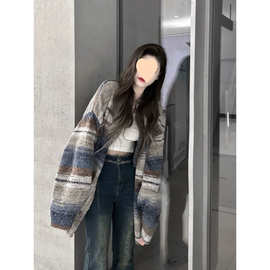 韩版撞色条纹开衫毛衣外套女秋冬新款设计感小众宽松慵懒针织上衣