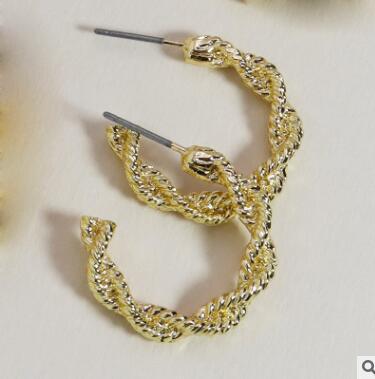 Retro Fashion High-grade Niche Sense personalizzato a forma di C filo cavo clip orecchio donna_voghion.com