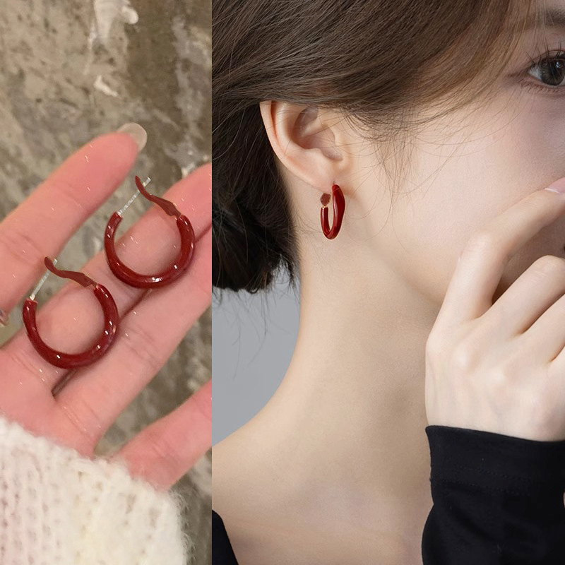 Red Tea Style Ancola Red Small Hoop Earrings, Niche Versatile Autumn and Winter Retro Earrings, Round Earrings, Red Earrings