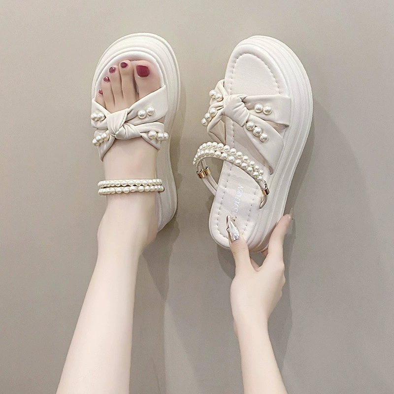 2025 новые летние сандалии на два сезона, фееричный стиль с толстой подошвой для юбок, популярные шлепанцы для выхода на улицу, модная пляжная обувь