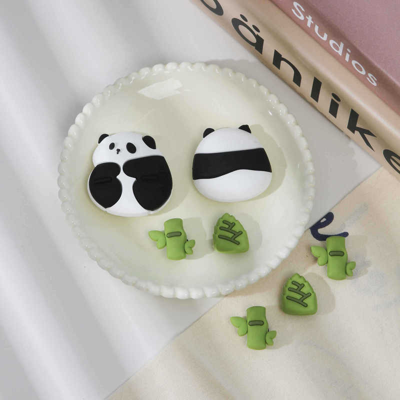 Detachable Shoe Decorations New Cartoon Clog Shoe Accessories Women's Shoe Charms Shoe Flowers Wholesale Creative Couple Strawberry