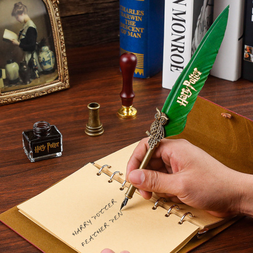 European retro quill pen set for students to practice calligraphy, dip pen, gift box, birthday gift for male and female students