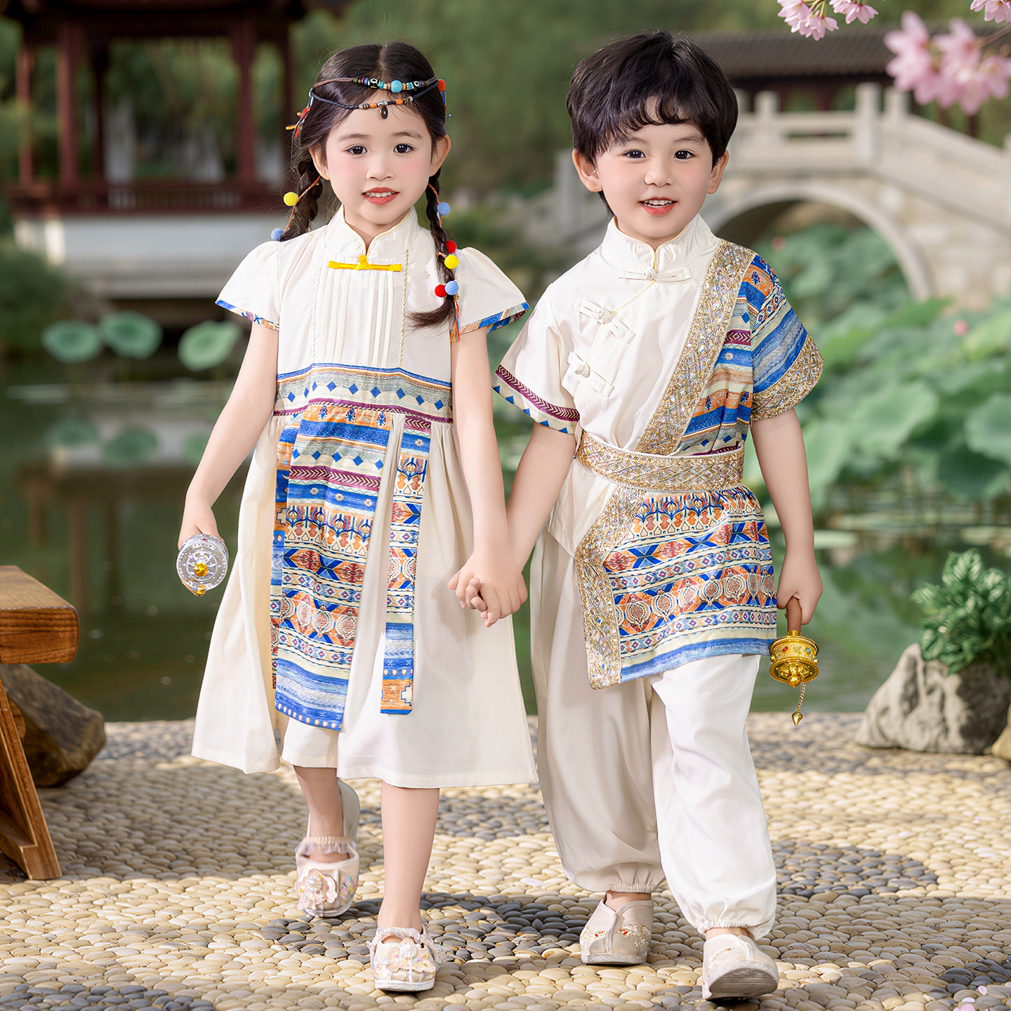 Children's Xizang Clothing, Ethnic Minority Dance Costumes, Kindergarten Uniforms, Zhuang Ethnic Performance Costumes for the Third of March Festival