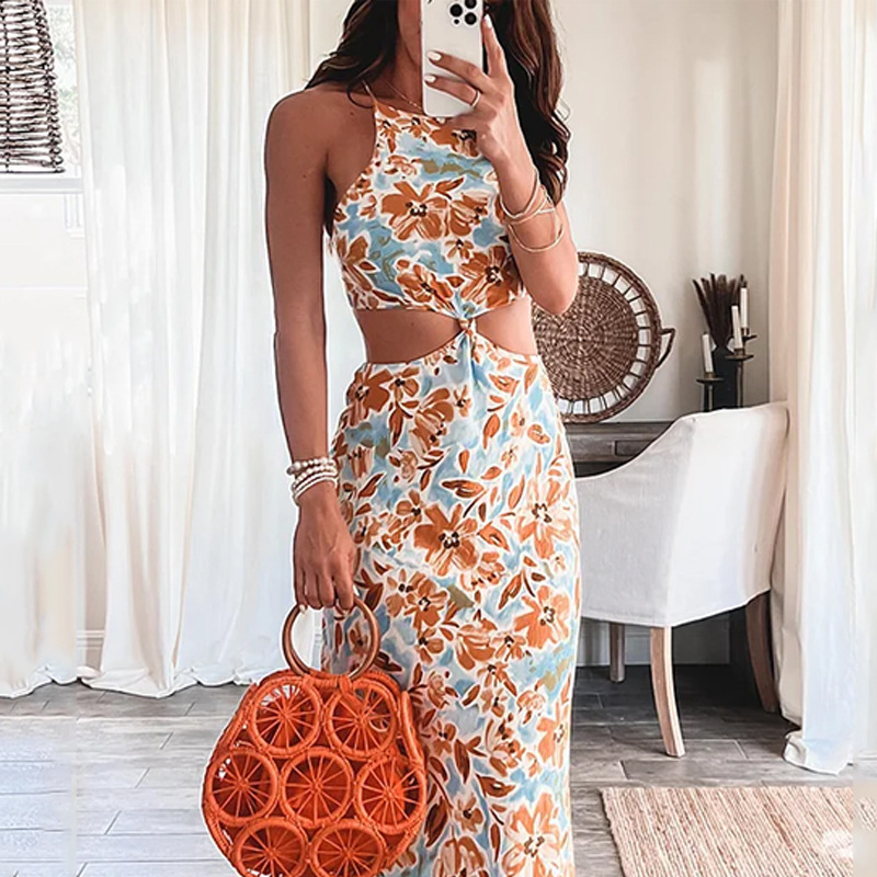 Floral Print Halter Neck Dress - Image 4