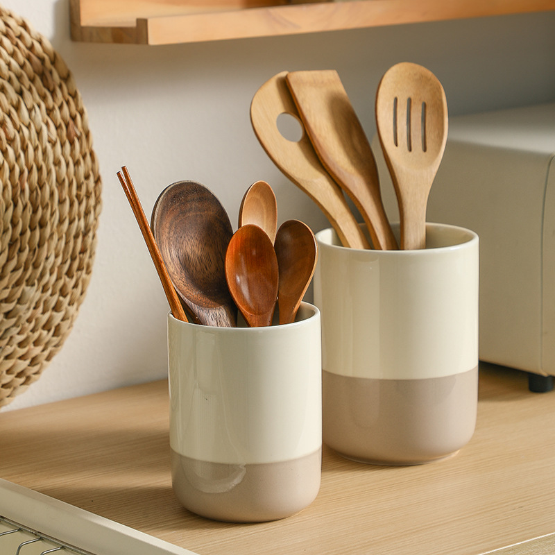 Utensilios de cocina domésticos, espátula, cuchara, caja de almacenamiento, tubo de almacenamiento de cocina de cerámica, cuchillo, tenedor, cuchara, cubo de almacenamiento de vajilla, tubo de palillos, jaula de palillos