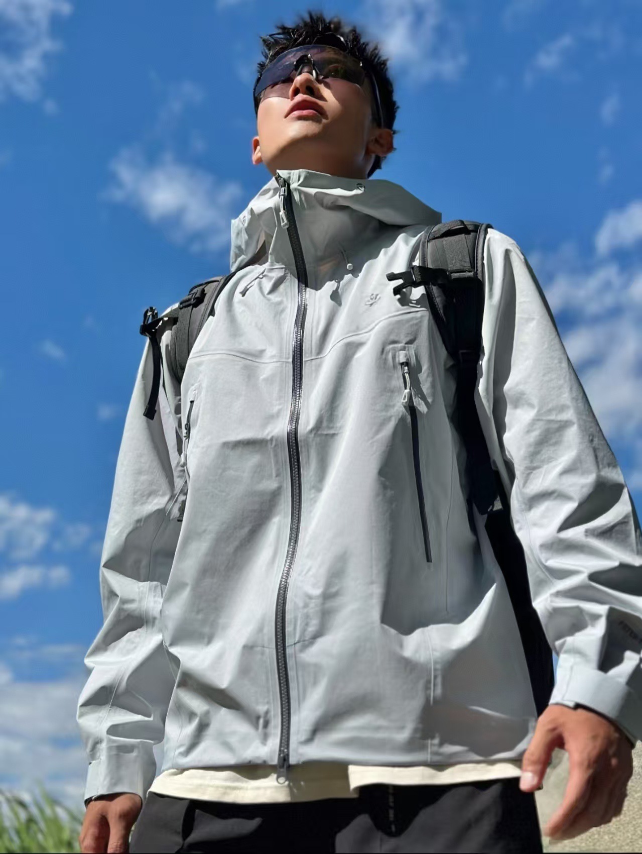 Seleccionado Sunstone Bogda LT serie al aire libre deportiva con capuzas transpirables casuales delgadas