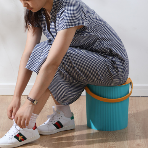 Wholesale water bucket with lid, thick handle fishing bucket, potty chair, plastic bucket, laundry bucket, shower stool, kindergarten set