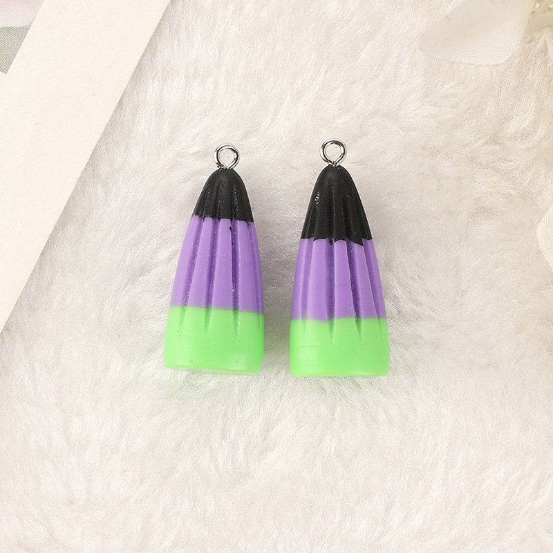 Venta caliente transfronteriza tridimensional Halloween maíz Candy pendientes collar llavero