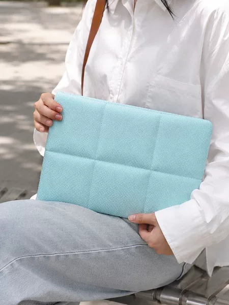 Fashionable women's trench coat fabric laptop bag, quilted tablet protective case, nylon waterproof notebook bag