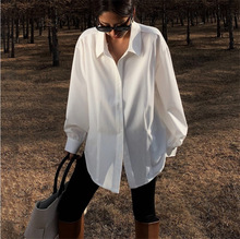 白色长袖衬衫女设计感2022新款韩版复古港味休闲百搭上衣