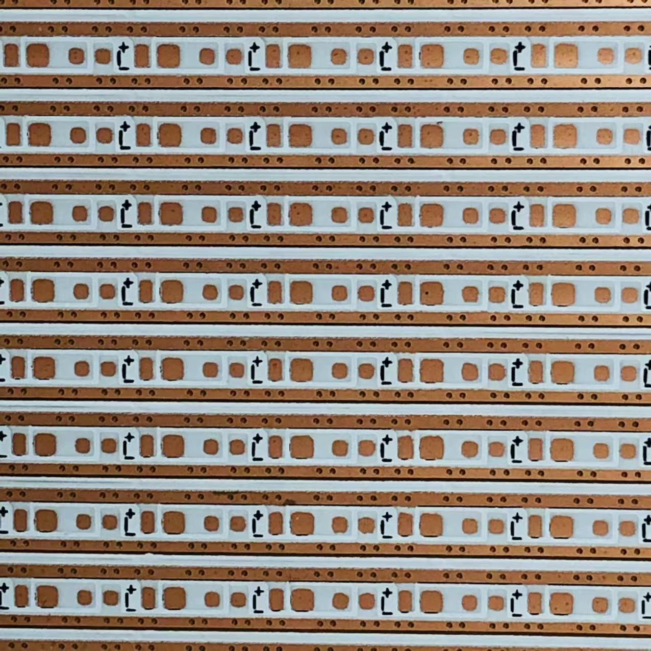 FPC柔性线路板2016 12V 120D/M 1D1R正面红色背面白膜免焊接500*5