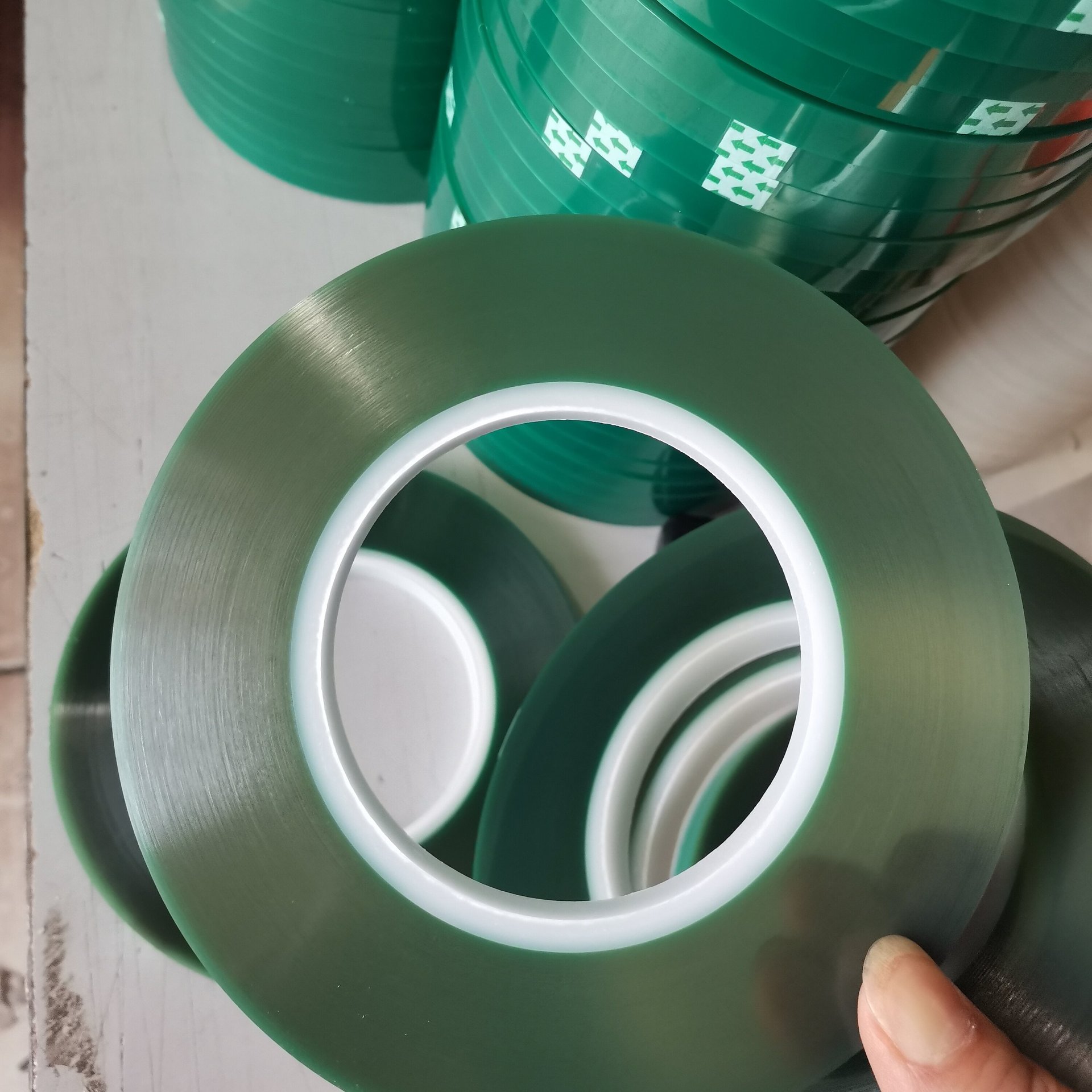 厂家批发电镀胶带喷涂烤漆遮蔽胶带无残胶绿色高温胶带200M高粘度