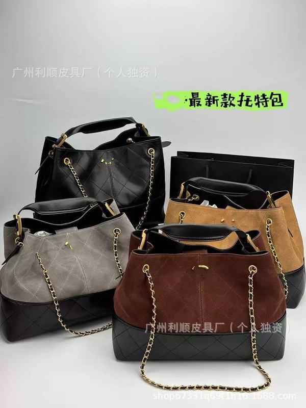 广州高版2小香麂皮双拼色菱格托特包hobo菱格链条横版女包|undefined