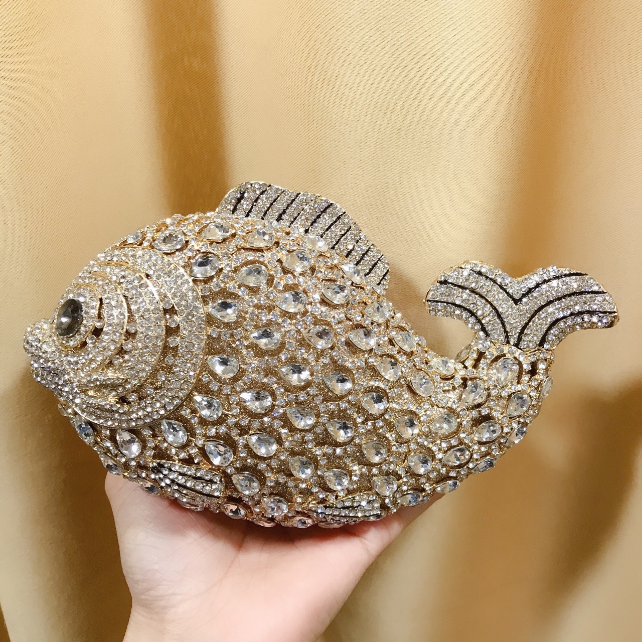Nuevo paquete de cena de diamantes sirena bolsas de cristal bolsas de diamantes animales peces de oro caja dura bolsas de diamantes llenas