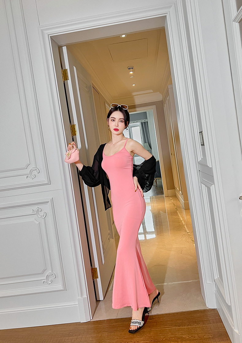 B7819 690K ÁO HAI DÂY NỮ CHOTDNG DÁNG ÔM BODY GỢI CẢM SEXY MÙA HÈ KIỂU ĐUÔI CÁ HAI DÂY HỞ VAI THỜI TRANG NỮ G02 SẢN PHẨM MỚI