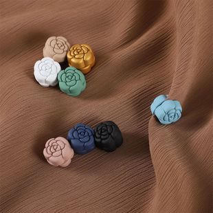 Cross-border new Camellia strong magnetic buckle silk scarf buckle collar clip brooch shawl dual-use women's anti-exposure magnetic suction buckle