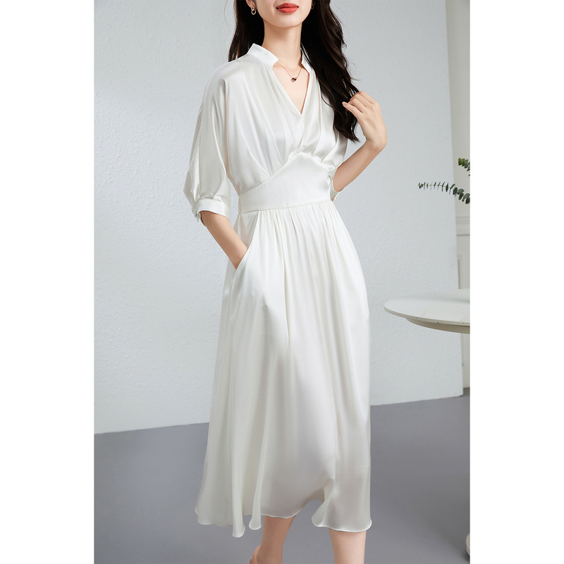 Silk Dress for Women, Nanyou Style, High-Quality Texture, French V-Neck, Waist-Cinching, Slimming, Heavy Silk Long Dress