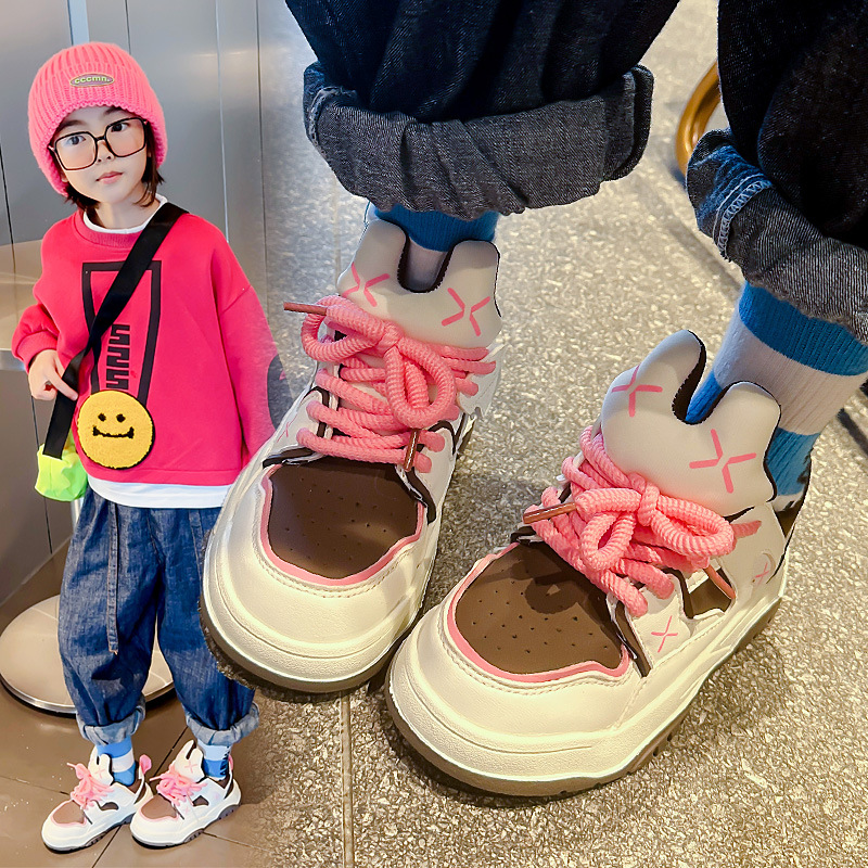 Cricketskor för barn Korean Edition Bröd Violence Bear Tide Brand Pojkar och flickor Fritidssportskor 2023 Nyhet_voghion.com