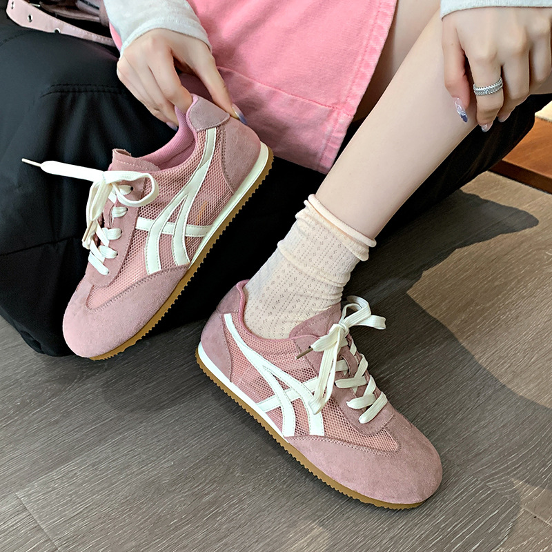 2026 verano nuevo estilo de moda zapatos blancos de mujer coreana inswind de zapatos de entrenamiento deportivos casuales versátiles zapatos de skate calle