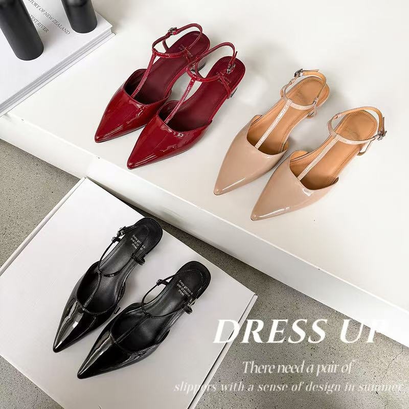 Sandal nữ mũi nhọn da bò sơn mài quai T khóa, gót 4.5 cm, phong cách Hàn Quốc — đen chi tiết 3