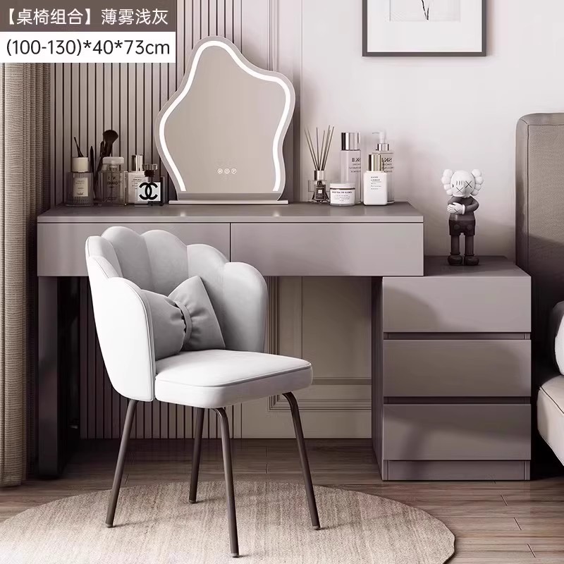 Comedor de tocador en un nuevo estilo de lujo ligero de alta sensación de dormitorio mesa de maquillaje pequeña mesa de red red esquina comedor de esquina