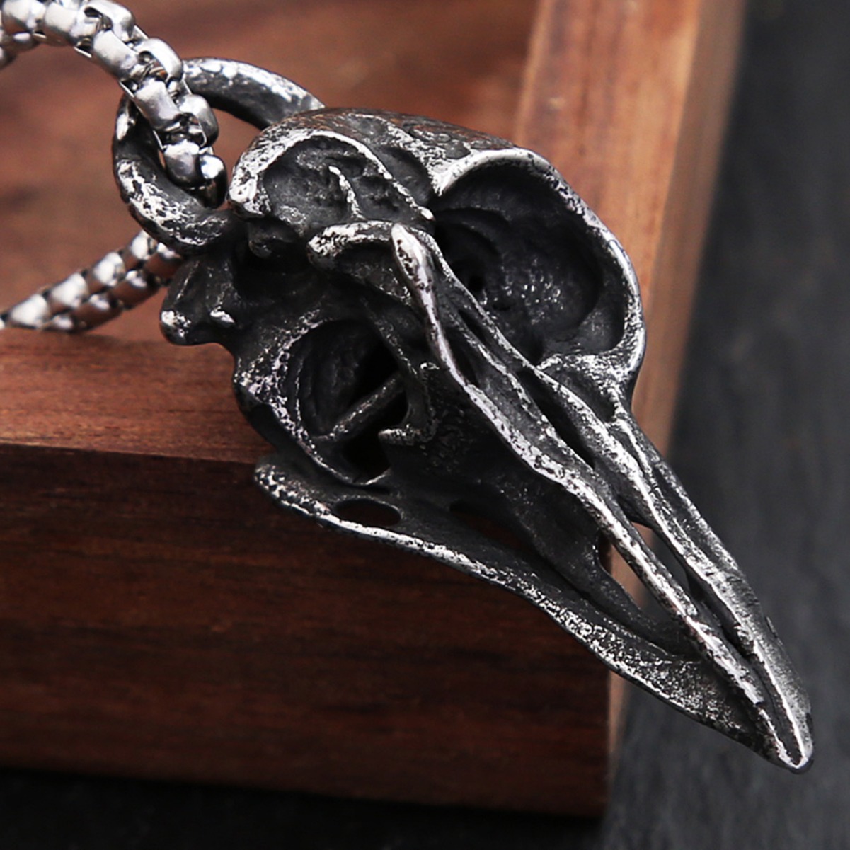 Cross-border Hot New Men's Crow Skull Vintage All-match Men's and Women's Necklace Personalized Men's Jewelry Pendant Wholesale