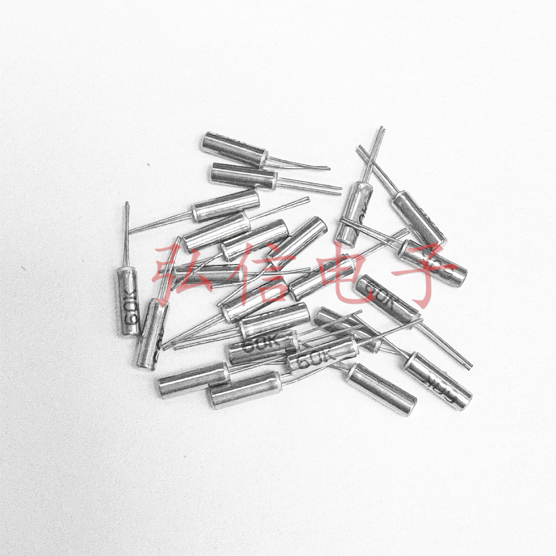 直插圆柱晶振DT-206 60KHZ 60.000KHZ 插件晶体谐振器60K 2*6柱晶