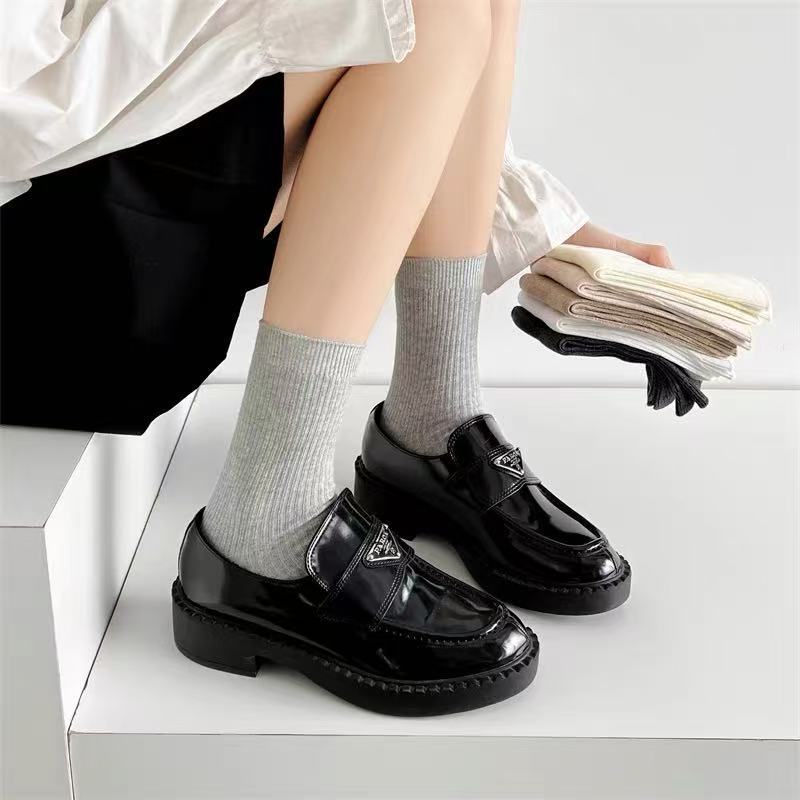 Spring and summer new socks women's classic double needle combed cotton tube women's socks skin-friendly sweat-absorbent breathable socks wholesale