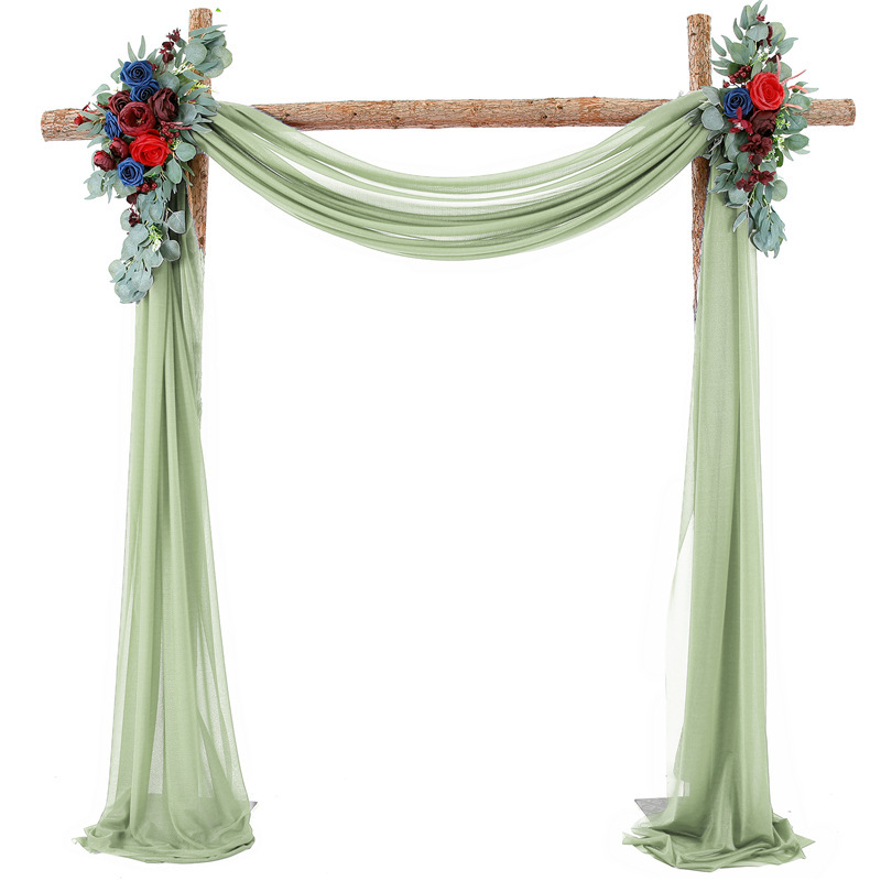 カーテンは欧米の結婚式のアーチで飾られています。|undefined