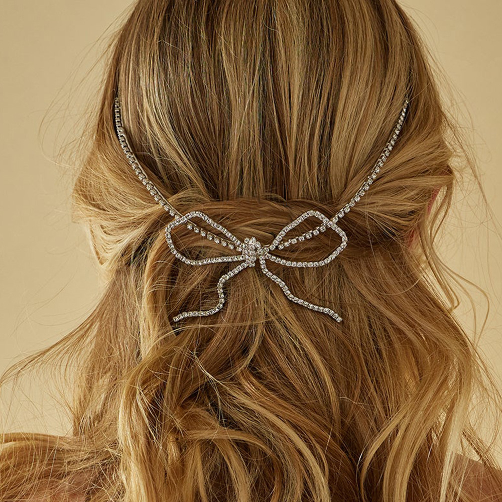 Fashionable hairgrip with bow